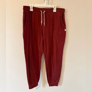 Vuori Performance Jogger Women’s Medium Brick Red Burgundy